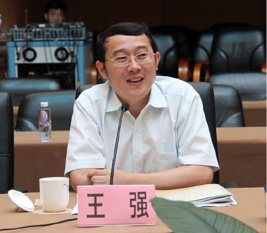 王强任深圳市福田区代区长