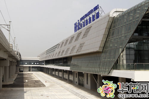 西永交通枢纽与轨道赖家桥站一体相连,投用后方便市民换乘.