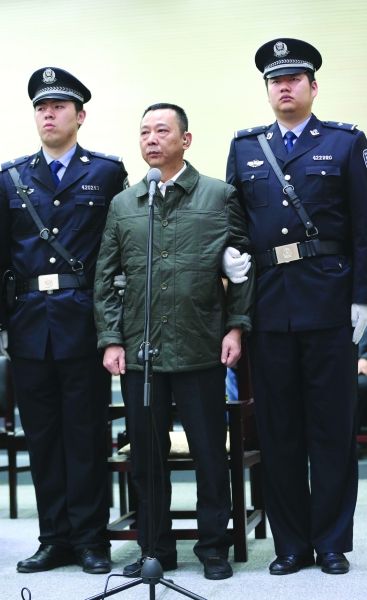 刘汉涉黑案昨开审