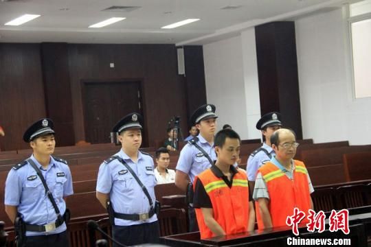 图为庭审宣判现场 王权力 摄