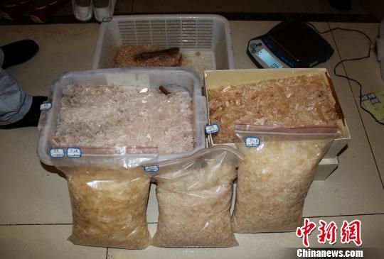 成都警方打掉一制贩毒团伙抓获4名犯罪嫌疑人