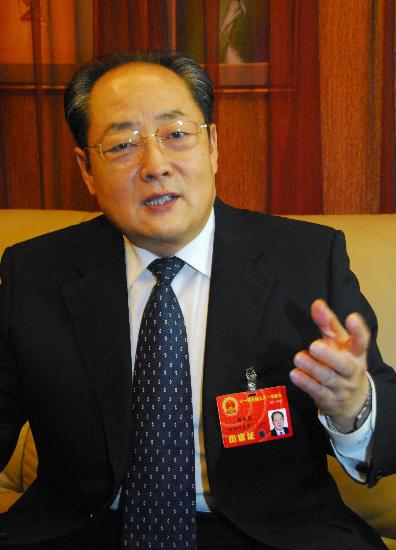 图文:全国人大代表杨永茂发言