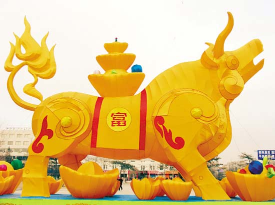 金牛灯饰亮相赤峰街头