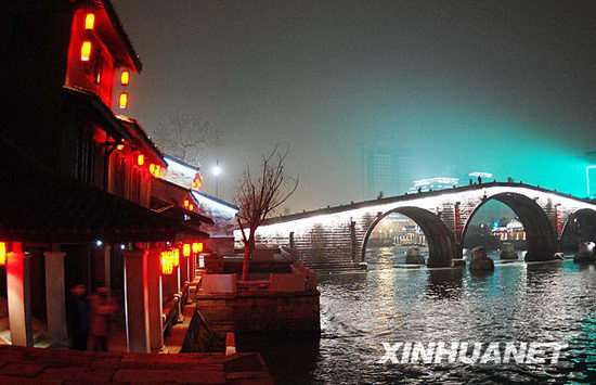 组图：京杭大运河杭州段夜景项目完工