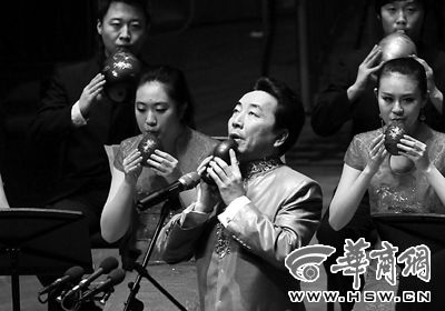 刘宽忍埙乐奏响国家大剧院(图)_新闻中心_新浪网