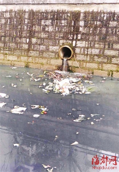 小区污水垃圾 乱排乱倒入内河