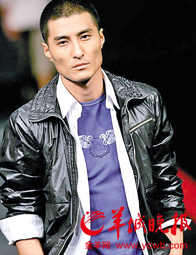 胡东被爆吸毒被抓一度否认称“不要闹了” 行踪成谜_新浪新闻