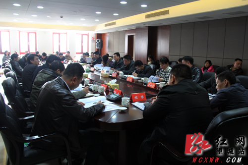 望城区委常委,纪委书记尹英龙指出,全区各纪检干部要以铁的纪律