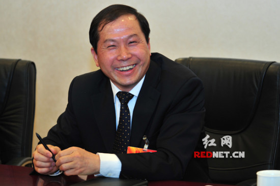 全国人大代表廖仁斌:加快推进产业互联网发展