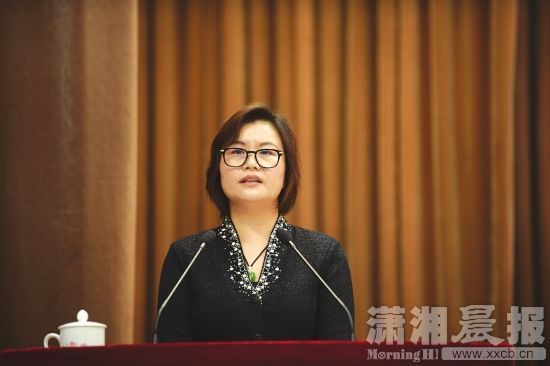 蓝思科技董事长周群飞讲述创业时期的艰辛故事_新浪新闻
