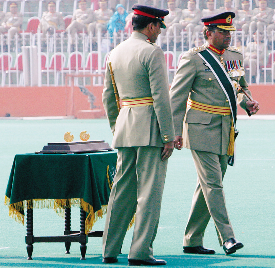 今日就任总统后将取消紧急状态   a17版