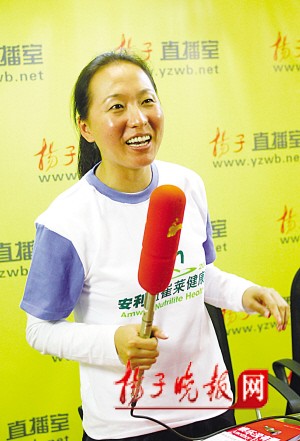 "东方神鹿"王军霞本报神聊 常被朋友称"后妈"