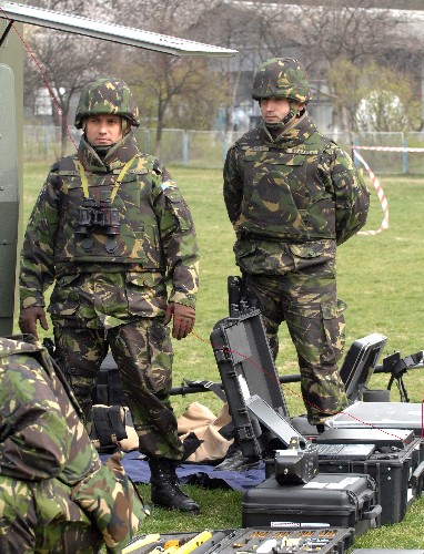 罗马尼亚特警举行反恐演习迎接北约峰会