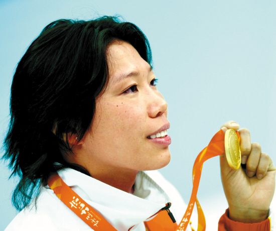 游泳齐晖家门口盼收获