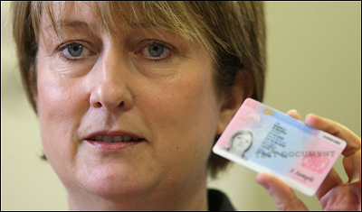 《泰晤士报》:英国将向欧盟外公民发身份证