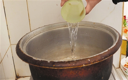 白糖 水 白矾 2小时熬出歪蜂蜜