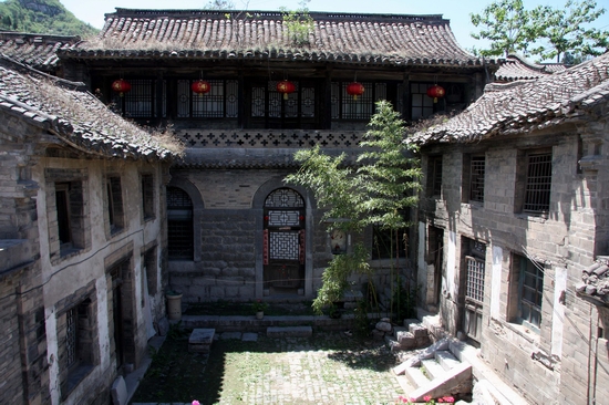 井陉山村深藏明清老院