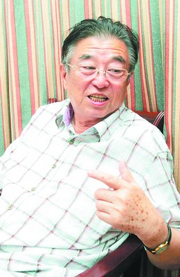 秦咏诚我和我的祖国一刻也不能分割_新闻中心_新浪网