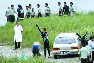 打撈溺亡男孩現母子屍體