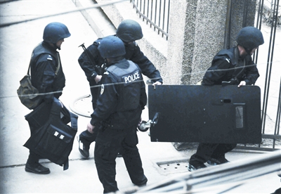 兰州枪杀特警嫌犯被击毙