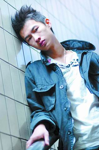 "宝马男"刘云超回应质疑和传言 真有钱,真征友,不断背,不想红