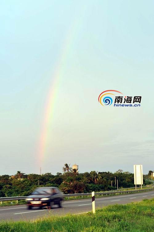 海口天空出现双彩虹奇观 12分钟后消失[组图]