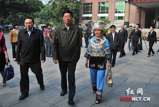 中国科协"八大"湖南代表团赴京 徐守盛,梅克保欢送