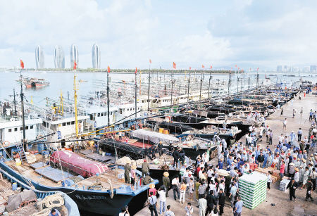 海南最大规模船队赴南沙捕捞