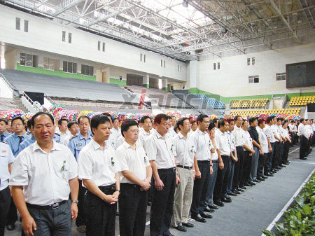 宝鸡援藏干部张宇英魂归故里雪山抽咽渭水哭泣