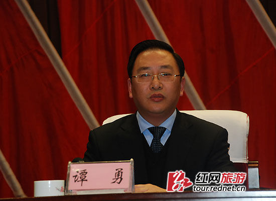 (长沙市委常委,副市长张迎春出席旅游工作大会并作讲话.