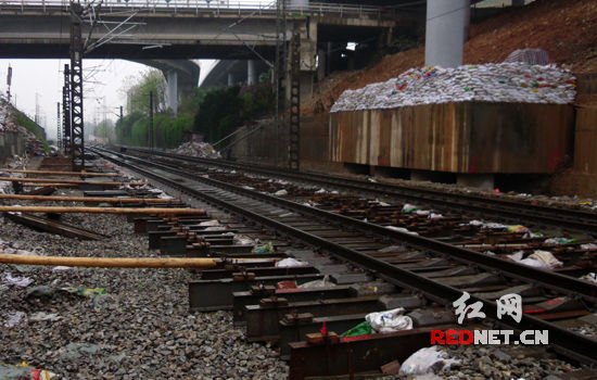 长沙地铁1号线成功穿越京广铁路 一周内再战新中路立交桥