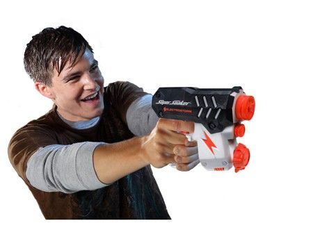 全新的nerf水枪发射器为您带来冰爽夏日体验