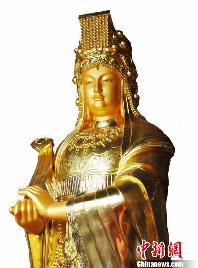 两岸共铸全球最大最重纯金妈祖像