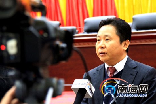 屯昌县委书记回应网友:农民小额贷款贴息将不低于5%