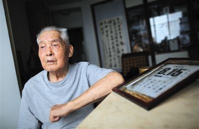 亲历战役:缅甸密支那战役隶属军队:原国民革命军新一军30师战车营毕业