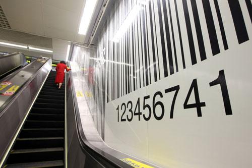 高喊"下一站汐止,只有5公里",抗议捷运汐止民生线计划遭"交通部"退回