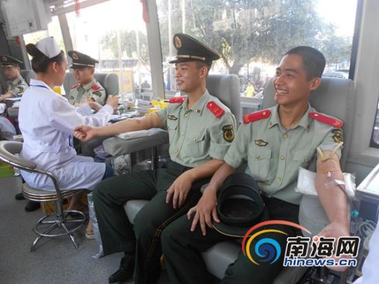 三亚边检站有20余人,武警三亚支队有50人,91458部队有22人,献血量超过