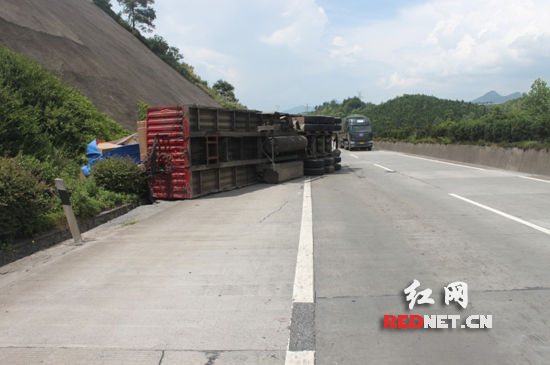 红网郴州7月23日讯(通讯员 李静)7月22日上午10时30分,湖南耒宜高速