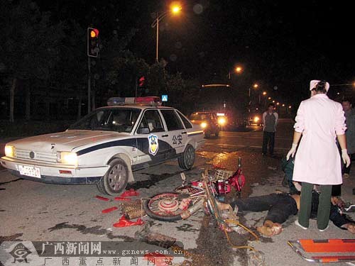 南宁江北大道车祸图片