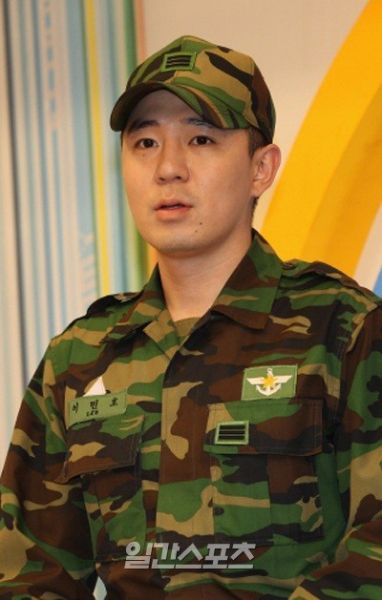 韩国艺人服役休假时间较普通士兵长四倍