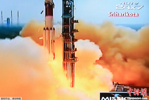 印度火星探测器发射升空 当局宣布第一阶段成功