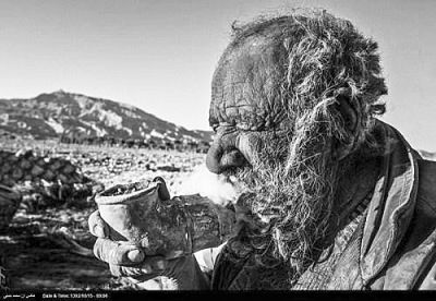 伊朗老翁年60年不洗澡