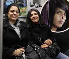 阿富汗女孩爱莎(Bibi Aisha)，在美国接受了整容手术后，每天都乘坐地铁出行。