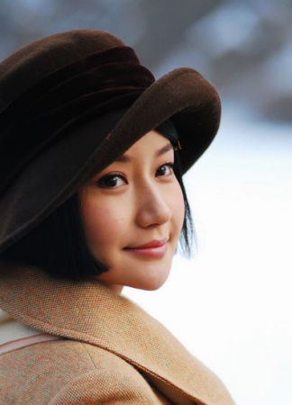 《草根王》韩雨芹上演"帽子秀"(图)