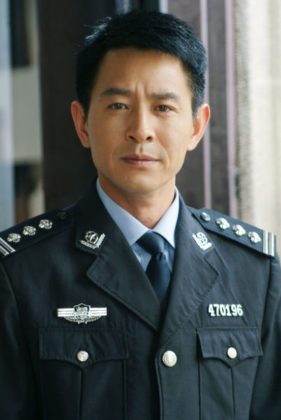 评论最接地气缉私警方虎勾起男人的英雄情结