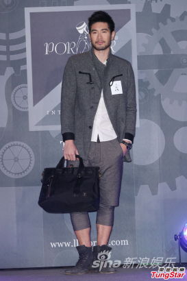 高以翔压轴走秀兼秀导 谈工作:保险很重要