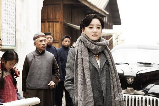 电视剧《芙蓉锦》的女主角贺兰(袁姗姗[微博]饰演)柔美娇弱,是高仲祺