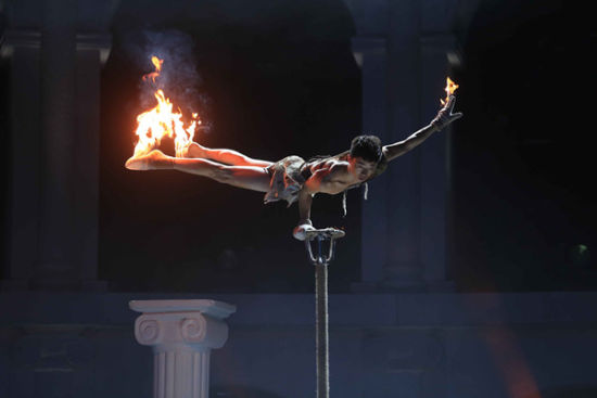 《中国达人秀》六强诞生 尹中华涉险晋级