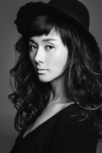 汇集了黄志忠,吴刚,左小青,游悠等一批国内实力派演员