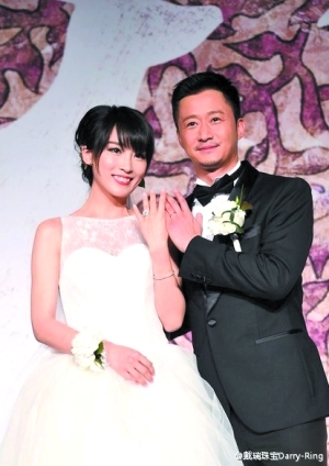 李湘暗示已怀二胎为母亲节点赞
